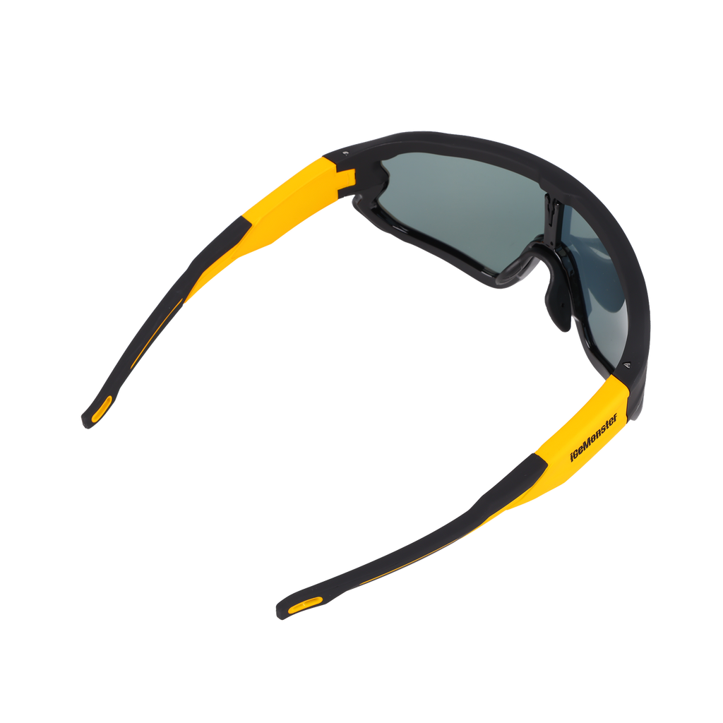 [color:black-yellow]