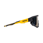 [color:black-yellow]