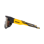 [color:black-yellow]