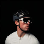 [color:White][feature]